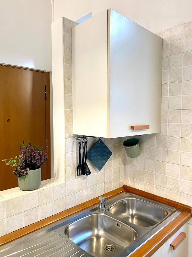 Ringhiera House Tertulliano - Free Street Parking Nearby Apartment Milano Ngoại thất bức ảnh