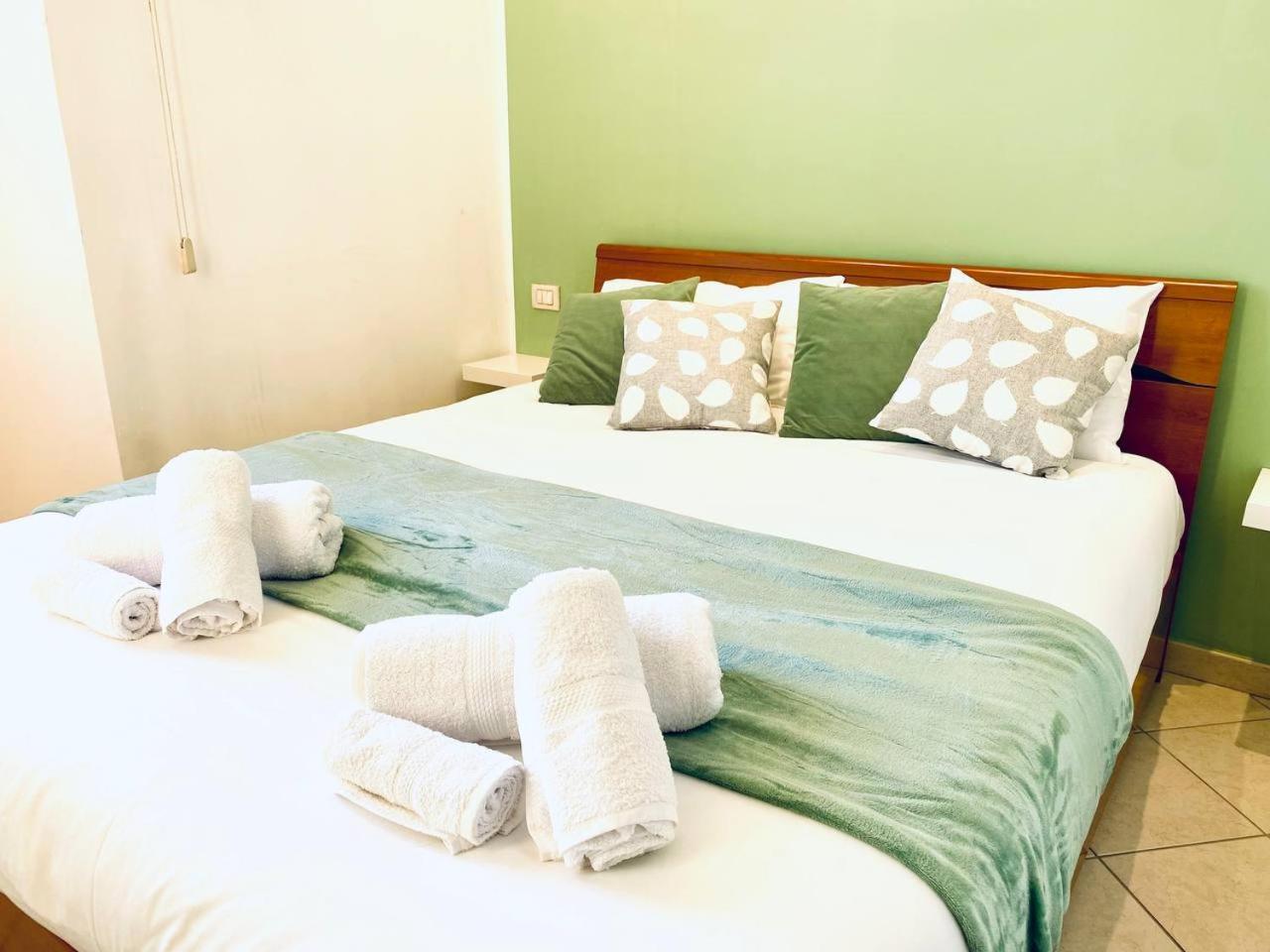 Ringhiera House Tertulliano - Free Street Parking Nearby Apartment Milano Ngoại thất bức ảnh