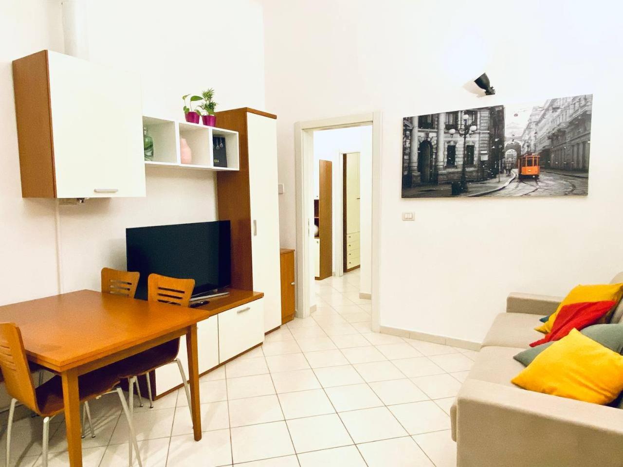 Ringhiera House Tertulliano - Free Street Parking Nearby Apartment Milano Ngoại thất bức ảnh